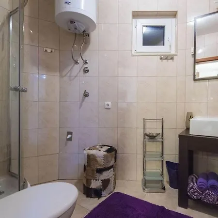 Отель Maslenica Comfortable Задар