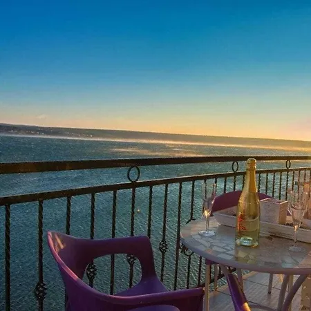 Maslenica Comfortable Hotel