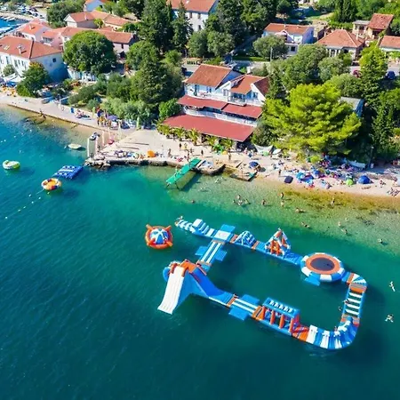 Отель Maslenica Comfortable Задар